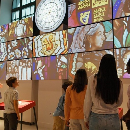 52986929770 e789964801 c